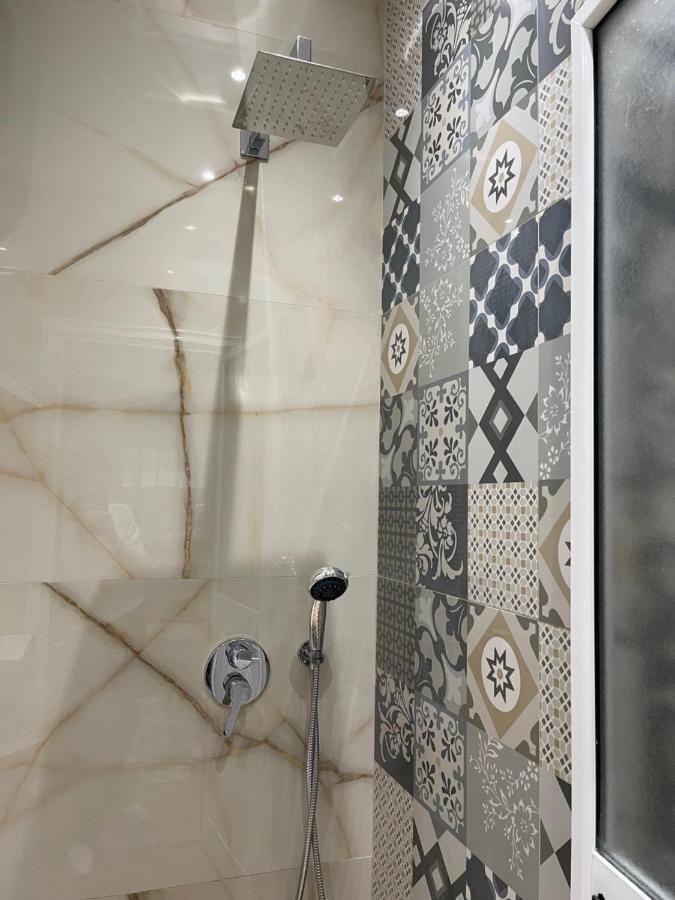 Modern 1 Bedroom City Apartment Τίρανα Εξωτερικό φωτογραφία